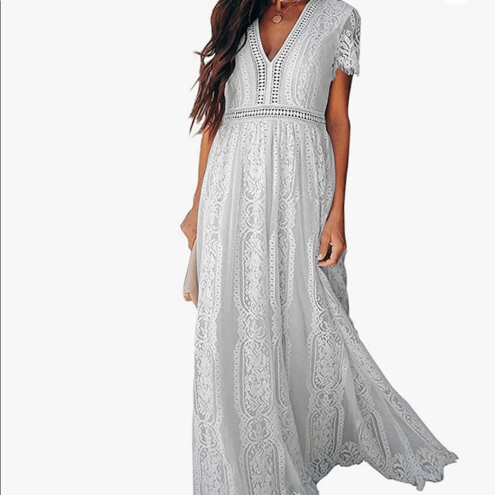 Maxi lace dress